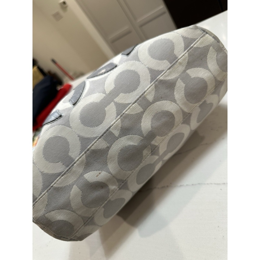 Coach Audrey Purse 17035 Op Art Signature Grey & White Tote - Picture 6 of 8